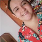 Profesora de matemáticas básicas imparte clases a todas la edades